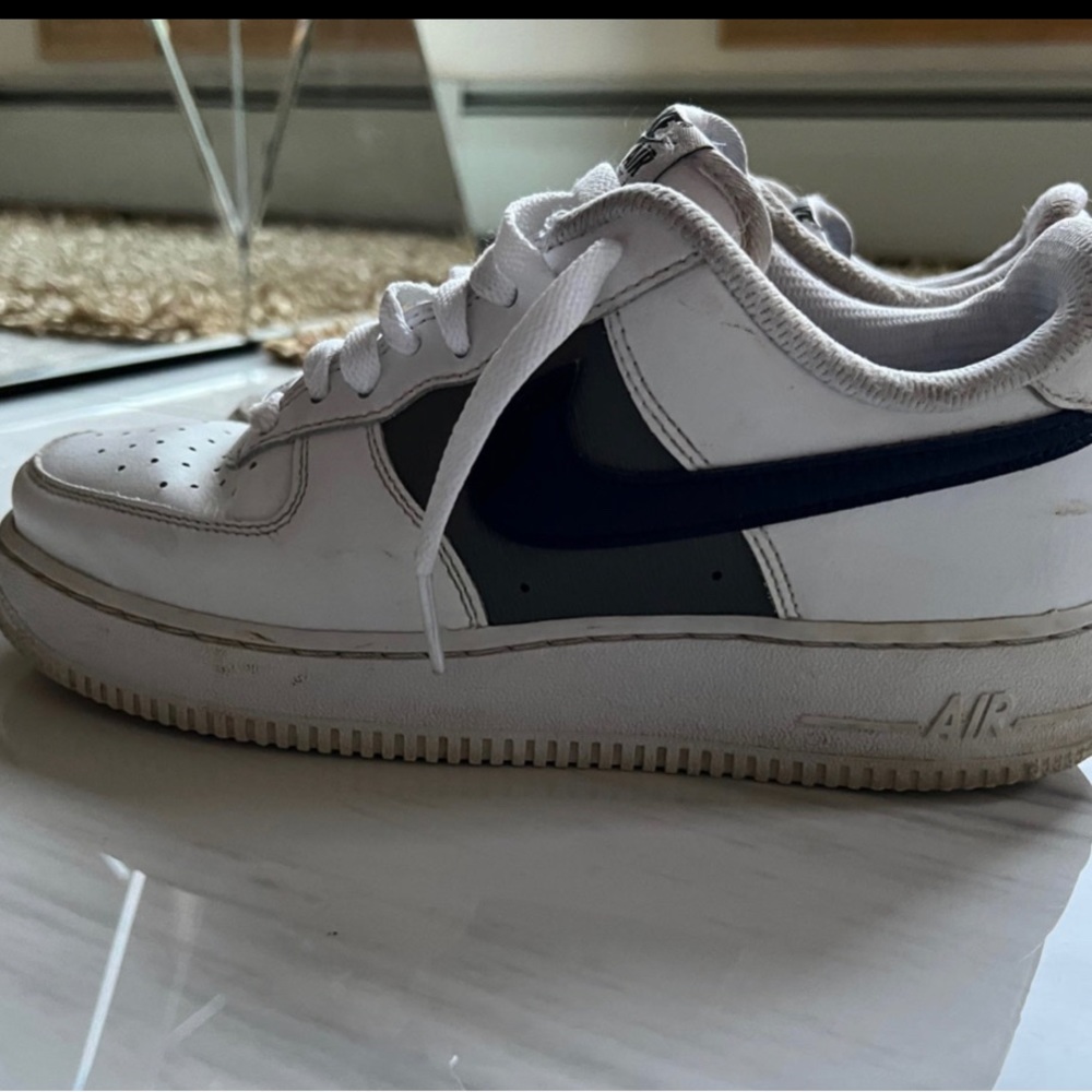 Women’s size 6 Nike Air Force ones